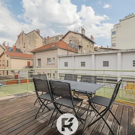 Appartement 4 *