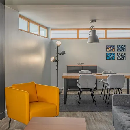 4 Appartement *
